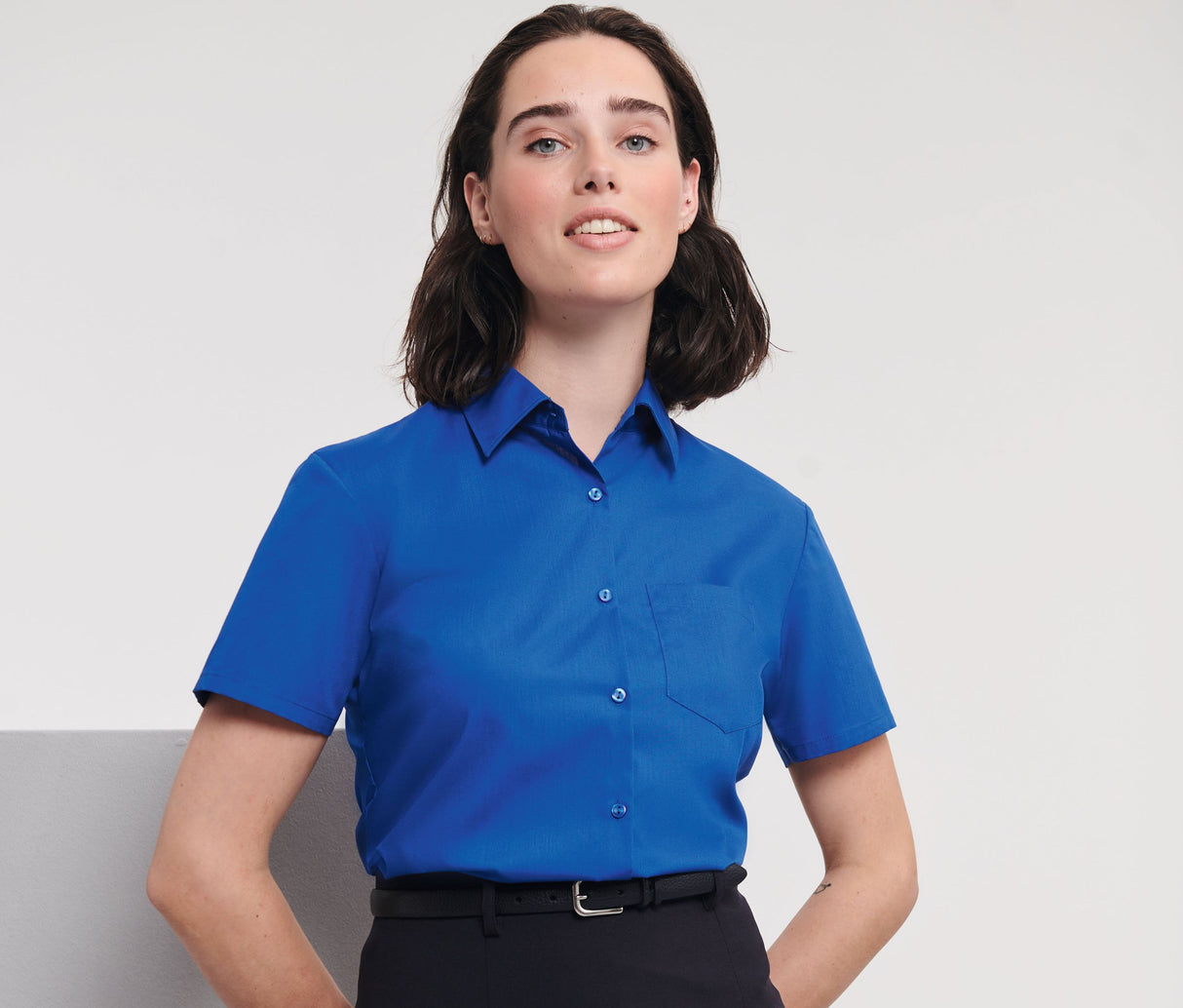RUSSELL COLLECTION LADIES' SHORT SLEEVE CLASSIC POLYCOTTON POPLIN SHIRT